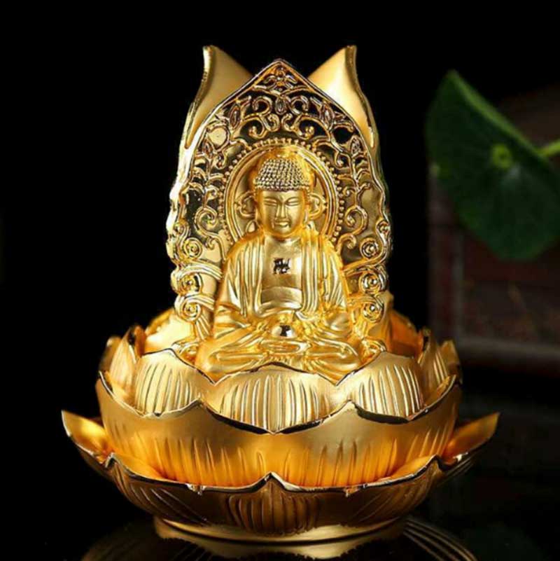 Tượng Phật làm từ hợp kim được đúc bằng công nghệ hiện đại cho những đường nét vô cùng tỉ mỉ