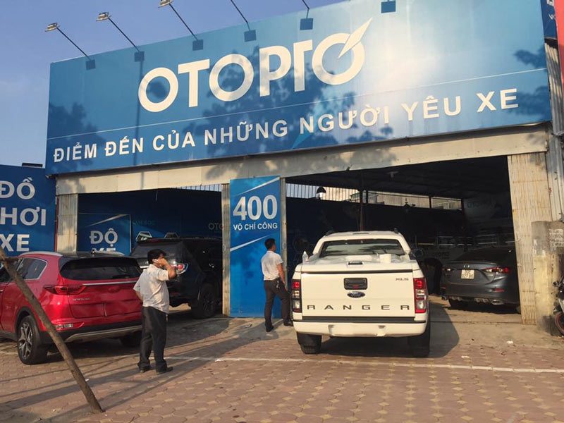 Cửa hàng phụ kiện ô tô Otopro tại Võ Chí Công