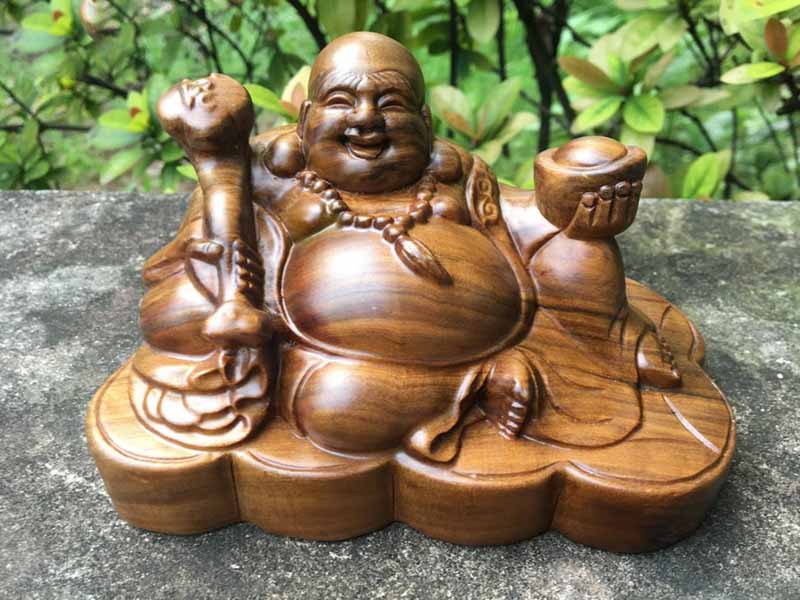 Phật Di Lặc mang an lạc, vui vẻ cho tất cả mọi người